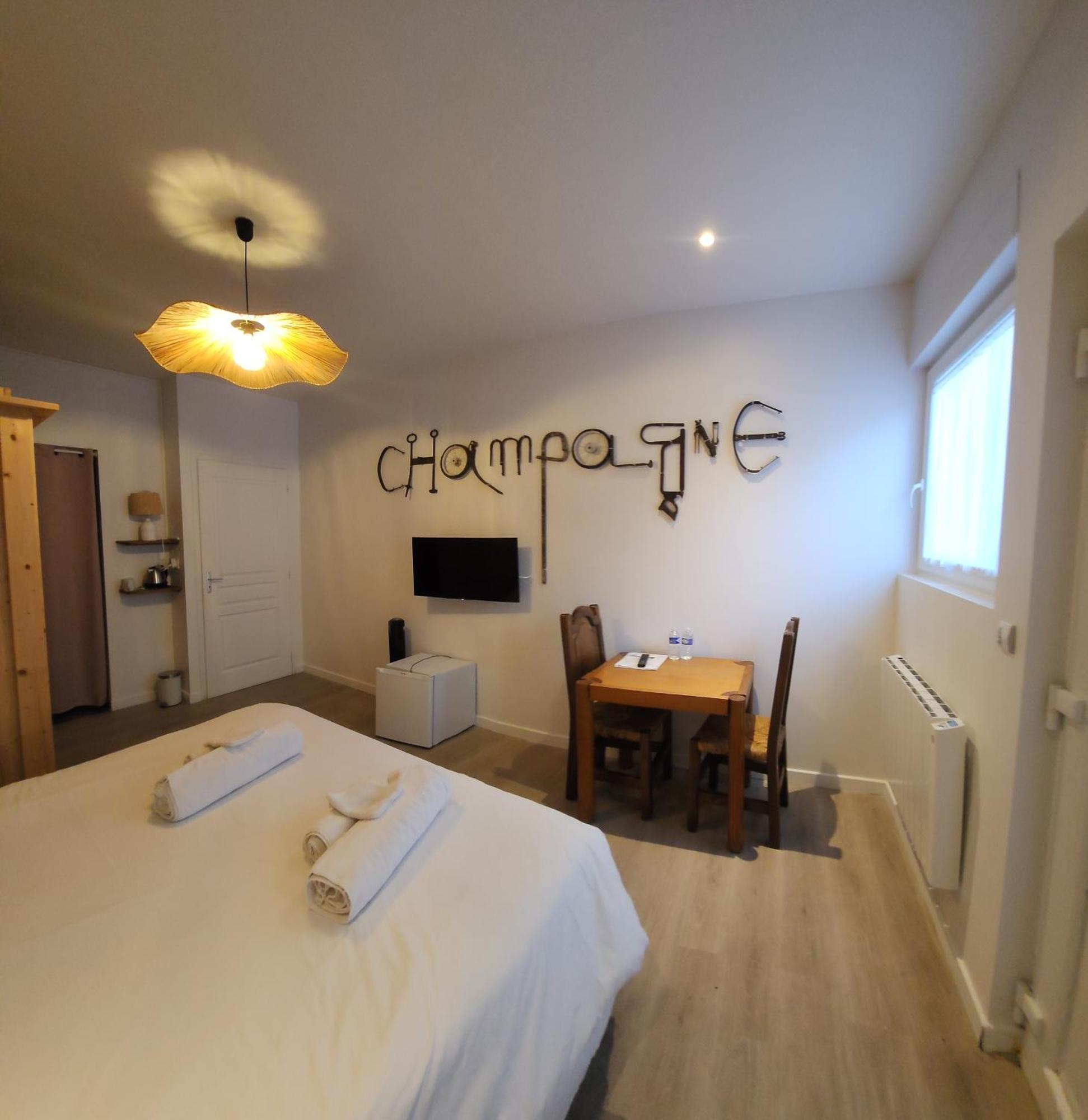 Chambres Privees Hyper-Centre Epernay Lit 160X200Cm Exteriör bild