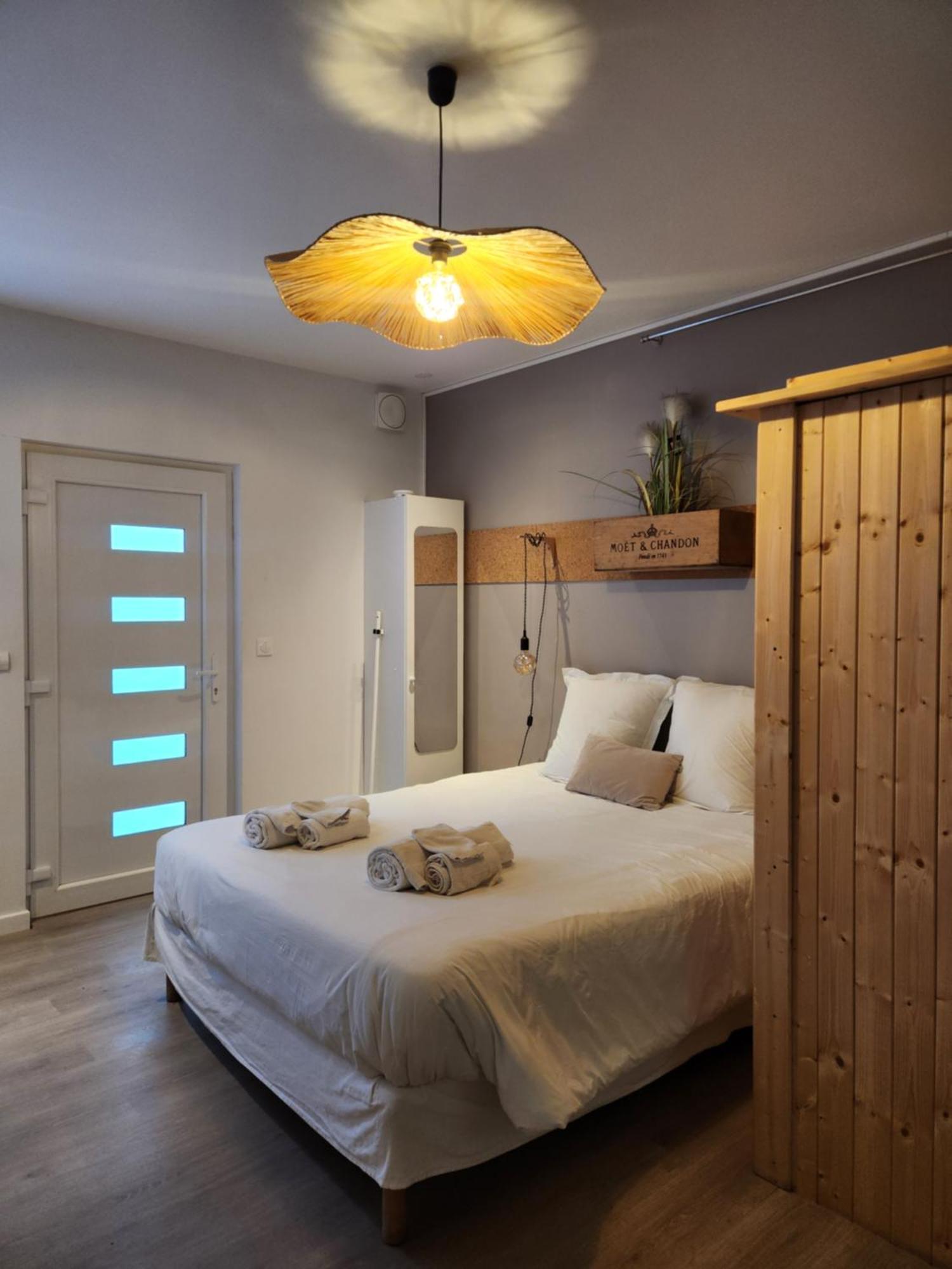 Chambres Privees Hyper-Centre Epernay Lit 160X200Cm Exteriör bild