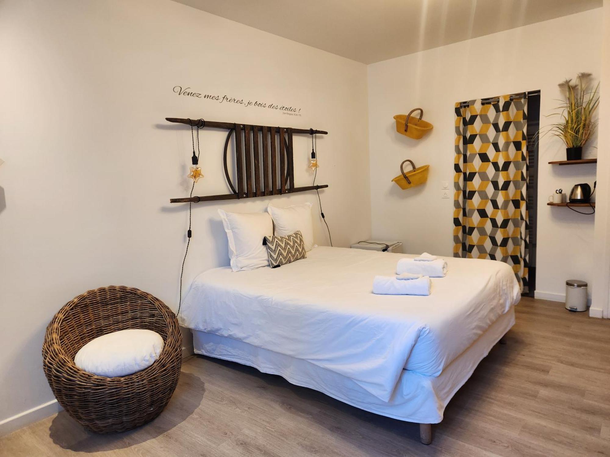 Chambres Privees Hyper-Centre Epernay Lit 160X200Cm Exteriör bild